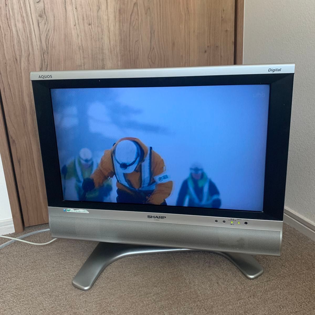 シャープ AQUOS 液晶テレビ アクオス LC-22AD5 2005年製 動作 シャープ AQUOS 液晶テレビ アクオス LC-22AD5 2005年製 動作