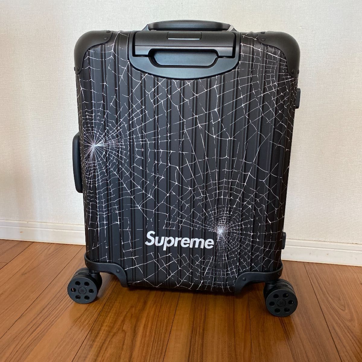 リモワシュプリームスーツケース49L(小)|Yahoo!フリマ(旧 リモワシュプリームスーツケース49L(小)|Yahoo!フリマ(旧