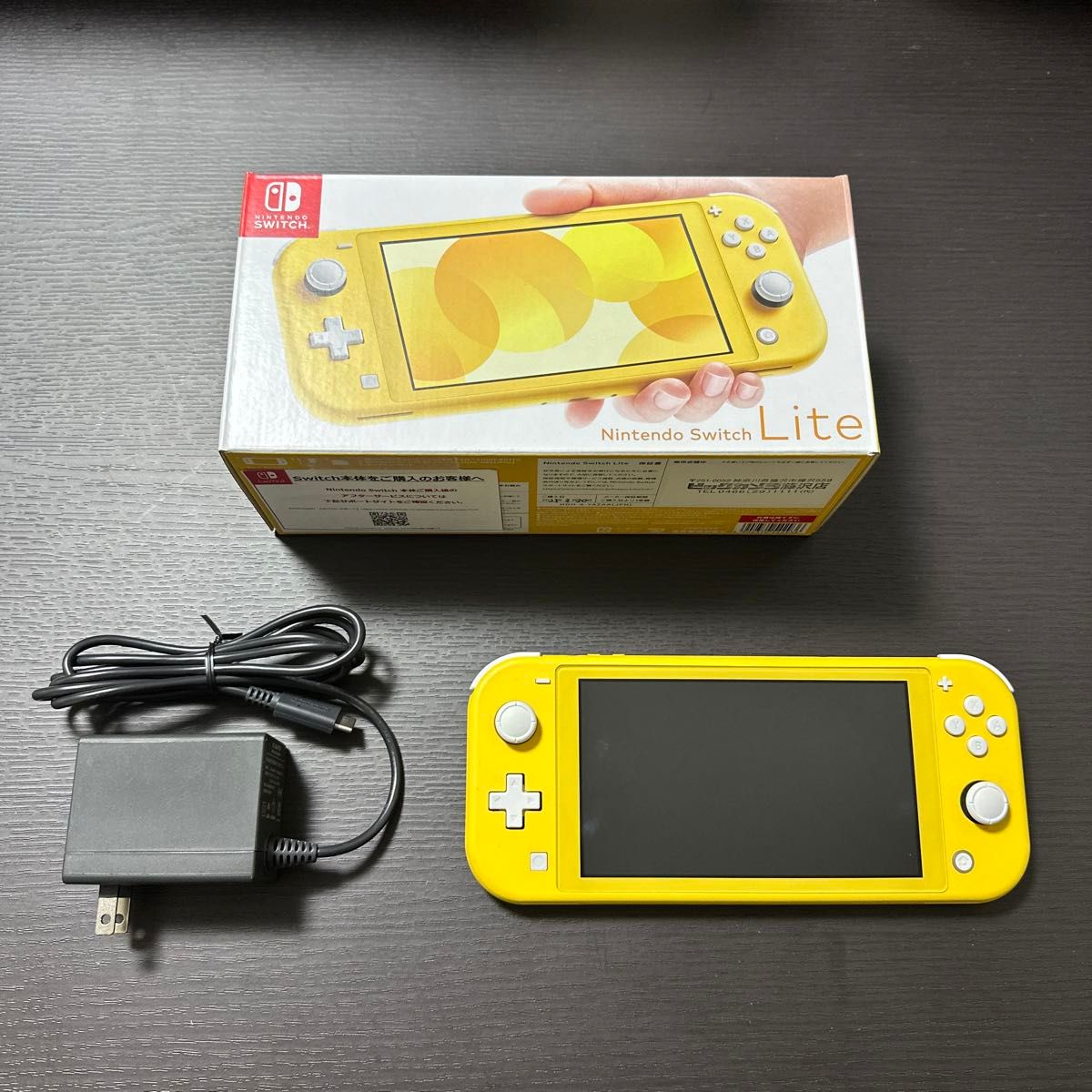 美品】【セット】Nintendo Switch Lite イエロー・ソフト6本 美品】【セット】Nintendo Switch Lite イエロー・ソフト6本