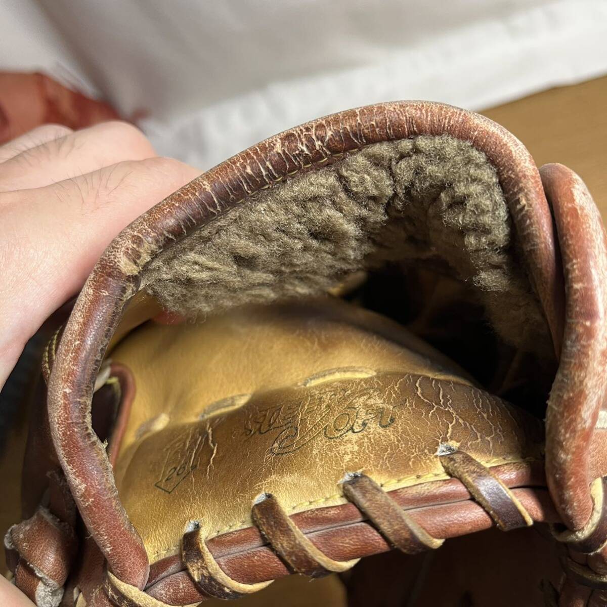 ミズノ ワールドウィン 一般硬式 グローブ グラブ 美品 左投げ ミズノ ワールドウィン 一般硬式 グローブ グラブ 美品 左投げ