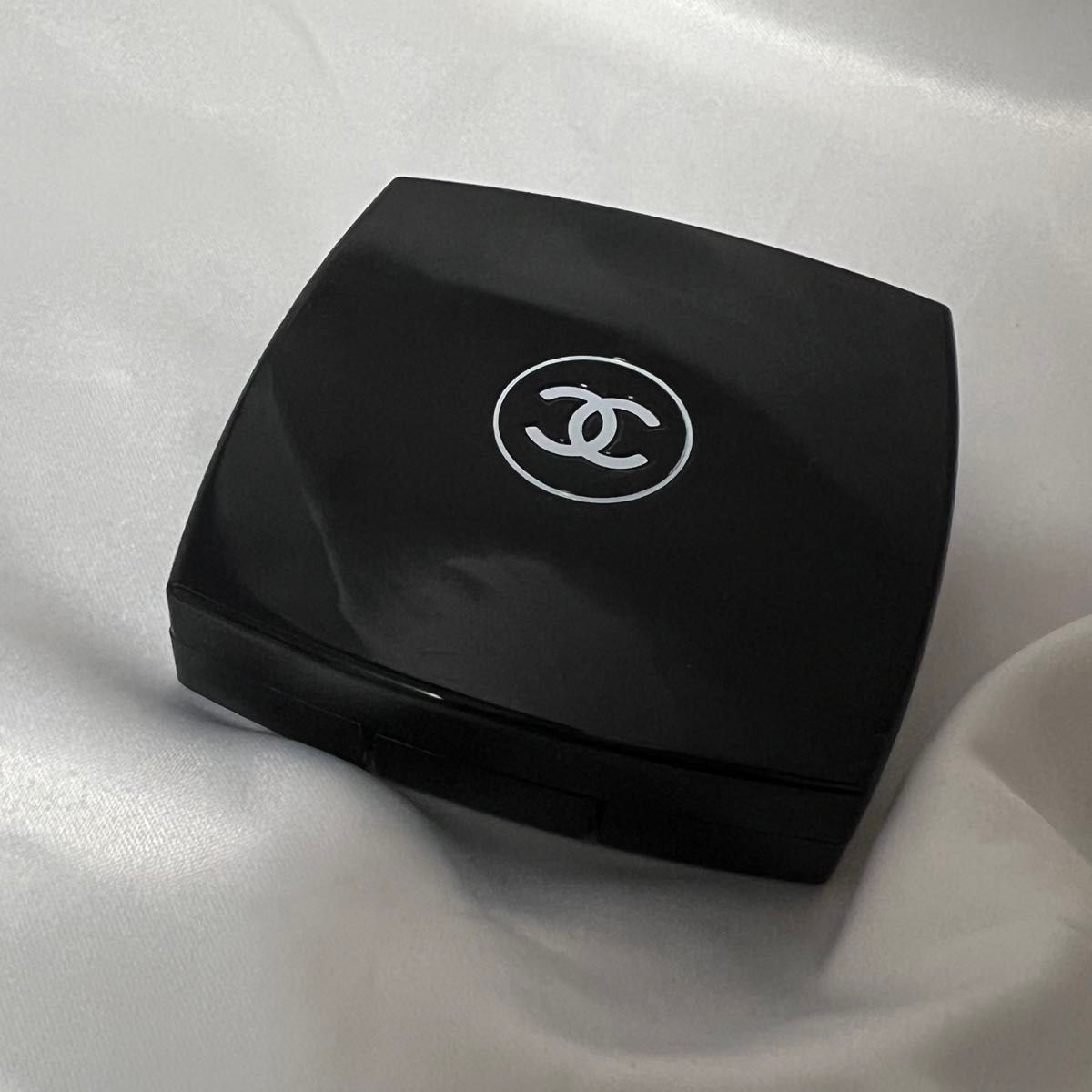 CHANEL シャネル アイブローパウダー ラ パレット スルスィル