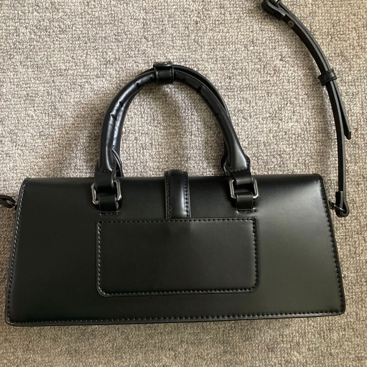 ザラ ZARA 未使用 フラップ シティ ショルダーバッグ近年 ザラ ZARA 未使用 フラップ シティ ショルダーバッグ近年
