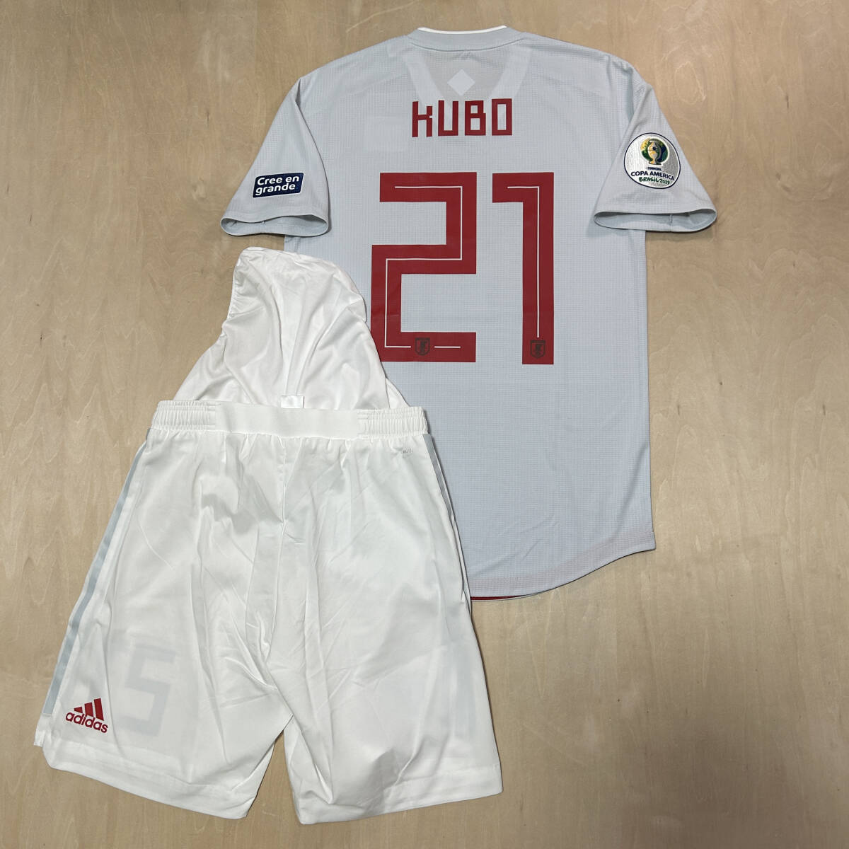 2019 19 日本代表 久保建英 選手支給品 ユニフォーム アウェイ 2019 19 日本代表 久保建英 選手支給品 ユニフォーム アウェイ