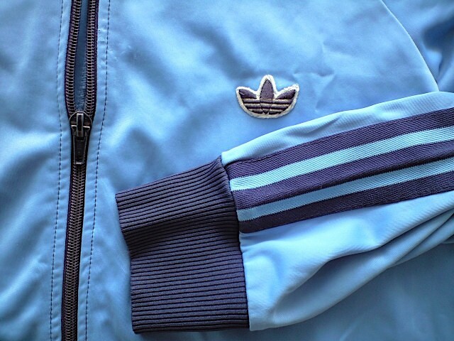 即決 70s 80s ヴィンテージ adidas ハンガリー製 曲がりポケット 即決 70s 80s ヴィンテージ adidas ハンガリー製 曲がりポケット