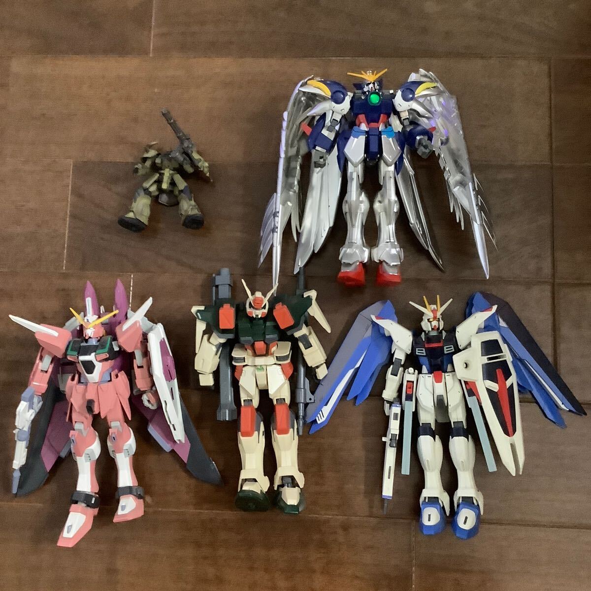 ガンダム ガンプラ プラモデル 組み立て済み ジャンク - 完成品 ガンダム ガンプラ プラモデル 組み立て済み ジャンク - 完成品