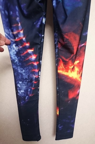 [ beautiful legs leggings *622].. salamander ( fire lizard )***