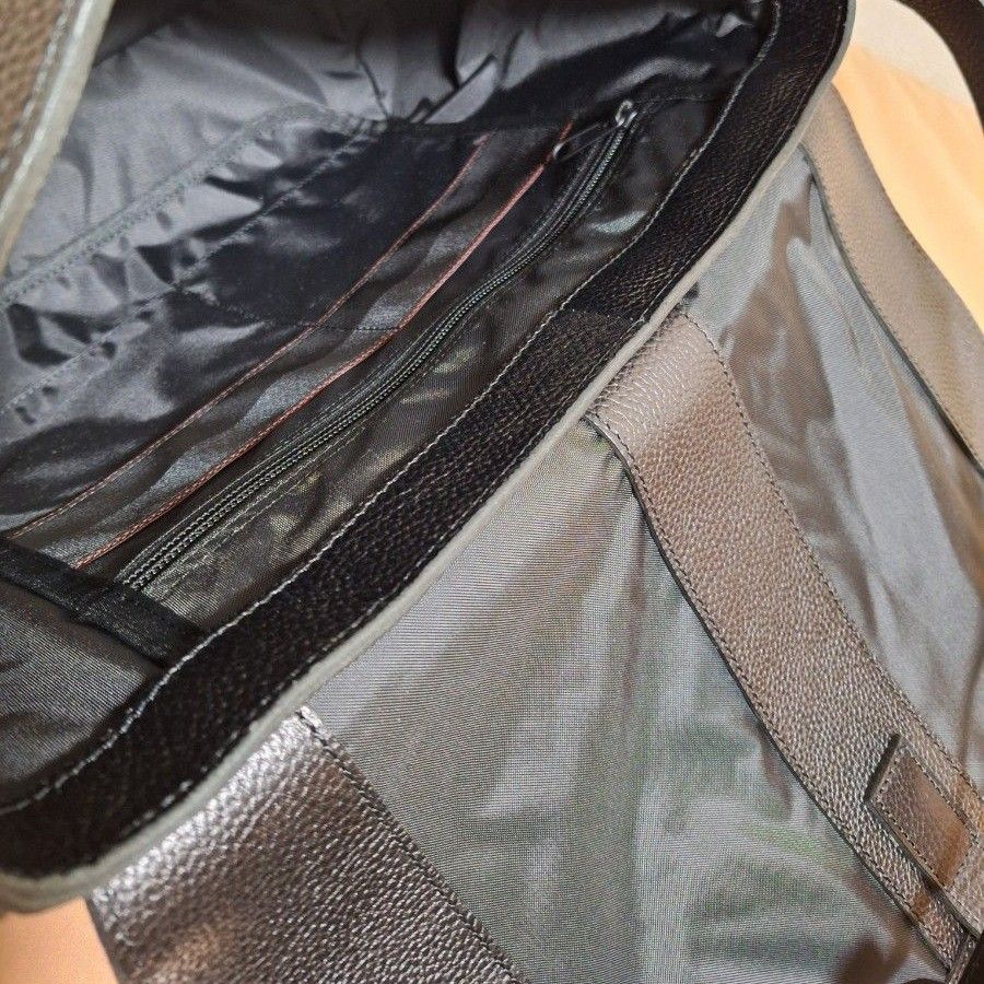 ほぼ未使用 レア》BRIEFING レザー ショルダーバッグ WILDERNESS ほぼ未使用 レア》BRIEFING レザー ショルダーバッグ WILDERNESS