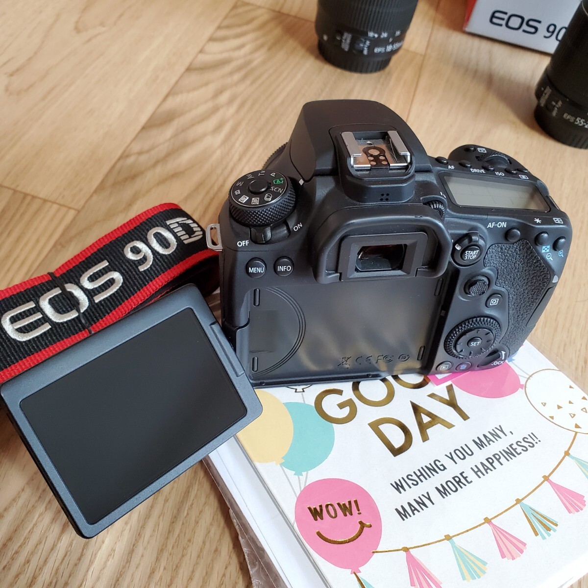 長期保証 EOS 90D 純正レンズ3本&おまけレンズ2本 届いてスグ 長期保証 EOS 90D 純正レンズ3本&おまけレンズ2本 届いてスグ