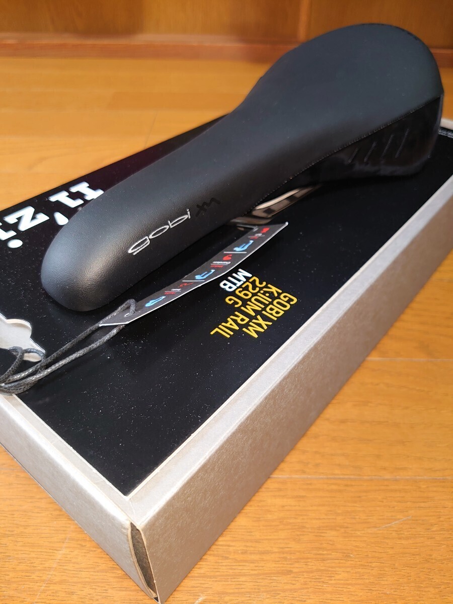 Fizik フィジーク ゴビ XM サドル キウムレール仕様 黒・黒 Fizik フィジーク ゴビ XM サドル キウムレール仕様 黒・黒