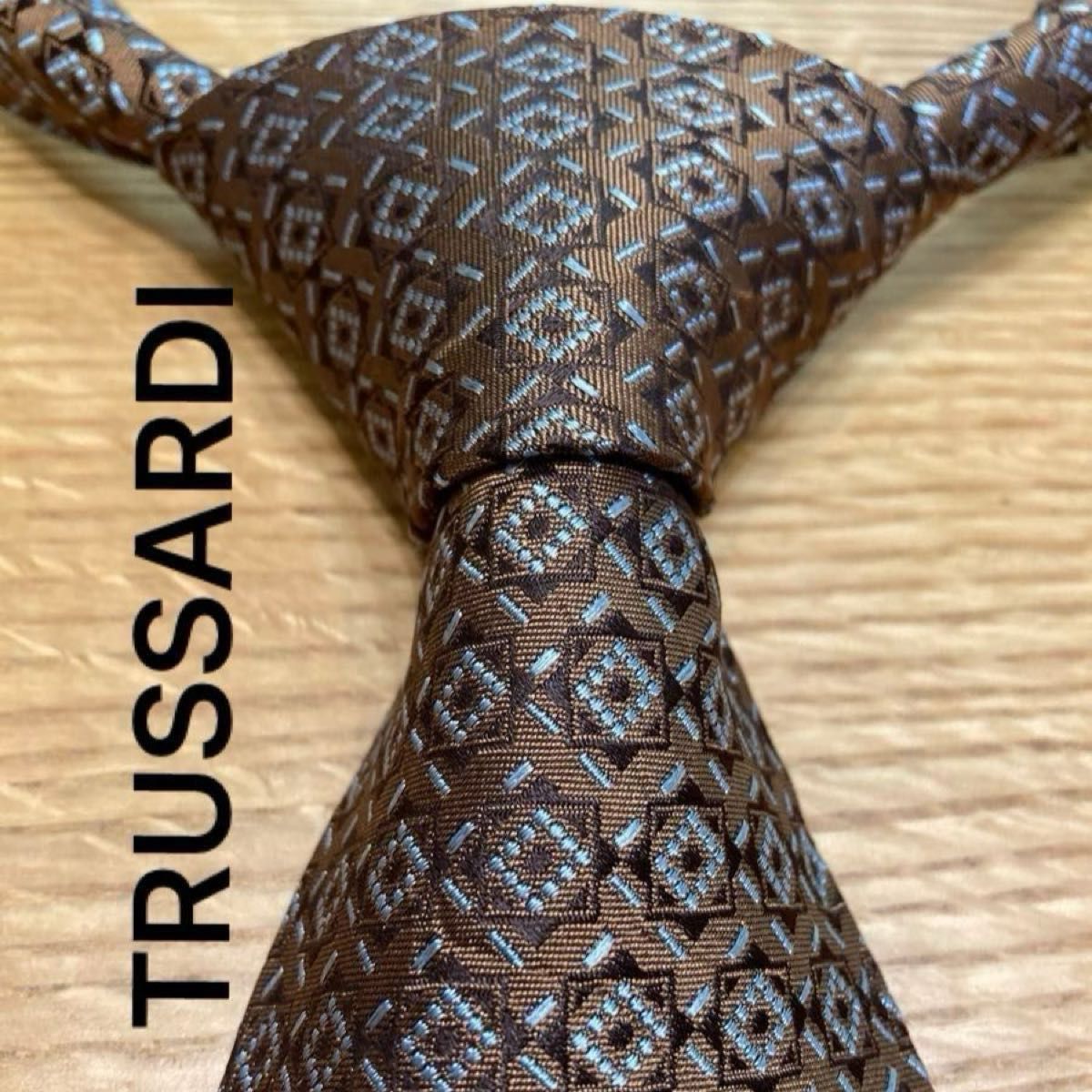 【美品】トラサルディ TRUSSARDI ネクタイ ブランドネクタイ　シルクネクタイ　ブラウン系