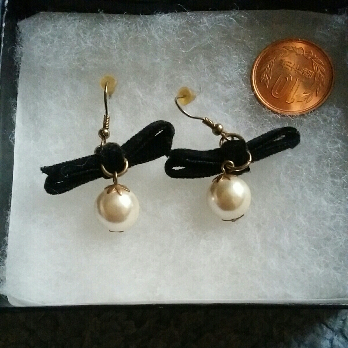  pearl ribbon earrings 
