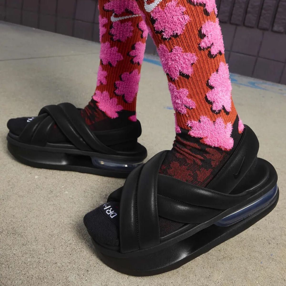 NIKE エアマックス アイラ ブラック 黒【24 0cm】Air Max Isla NIKE エアマックス アイラ ブラック 黒【24 0cm】Air Max Isla