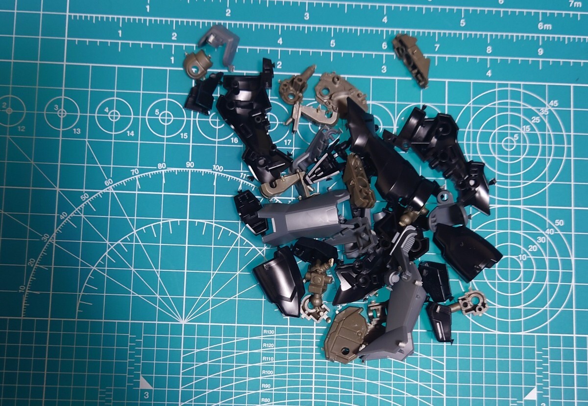 HG　ブラックナイトスコードルドラ　グリフィン・アルバレスト専用機　脚部