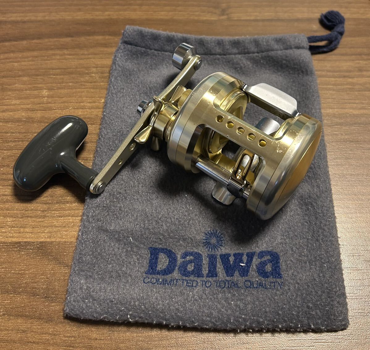 DAIWA ダイワ MILLIONAIRE ミリオネア CV-Z 250SF CRBB 品 2024 DAIWA ダイワ MILLIONAIRE ミリオネア CV-Z 250SF CRBB 品 2024