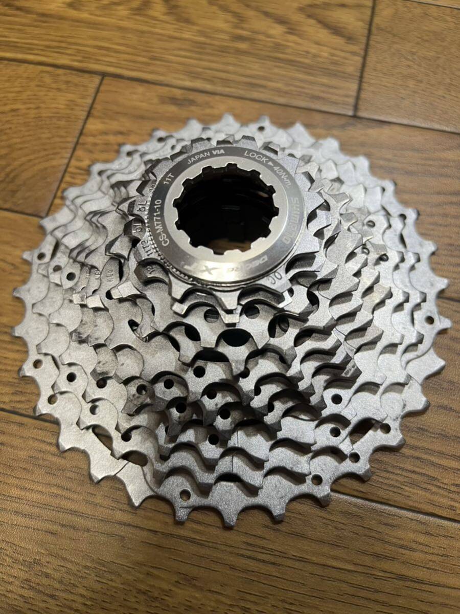 シマノ (SHIMANO) 自転車 カセット XT 10段変速 11-32T シルバー CS-M771