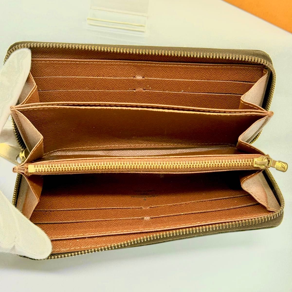 ルイヴィトン LOUIS VUITTON モノグラム ラウンドジップ ルイヴィトン LOUIS VUITTON モノグラム ラウンドジップ