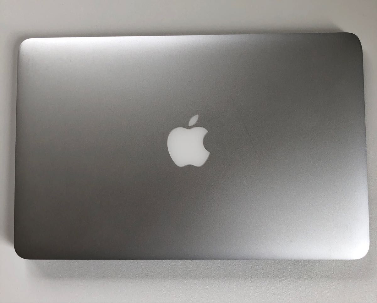 MacBook Air (11-inch, Early 2014) Core i5 Windows11 office2019