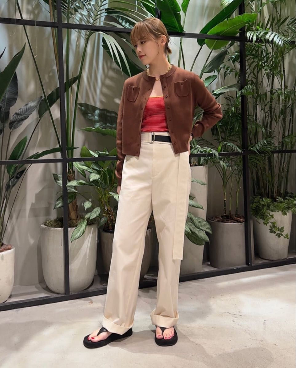 新品 CABaN コットンカシミヤクルーネックカーディガン Sサイズ 新品 CABaN コットンカシミヤクルーネックカーディガン Sサイズ