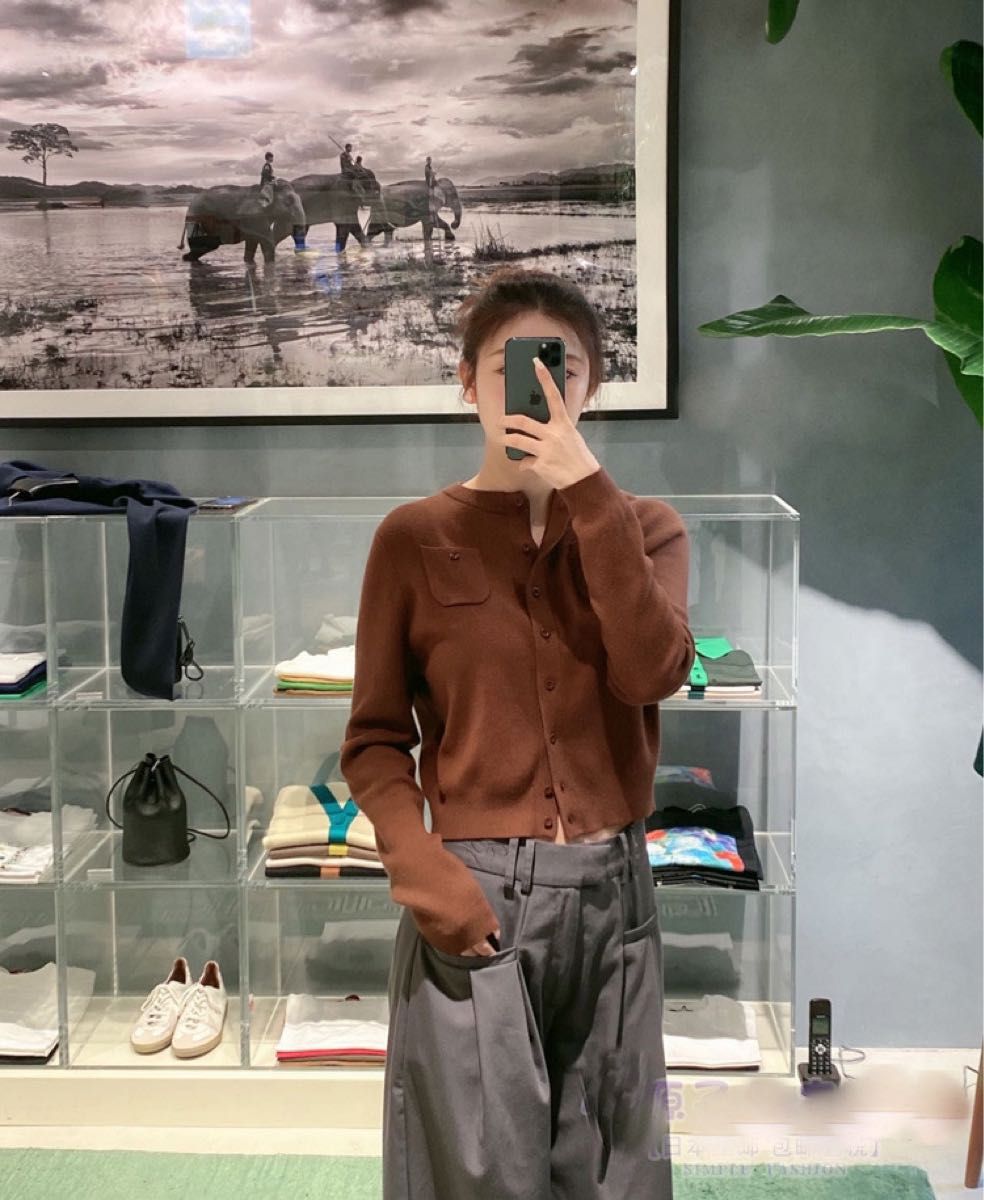 新品 CABaN コットンカシミヤクルーネックカーディガン Sサイズ 新品 CABaN コットンカシミヤクルーネックカーディガン Sサイズ