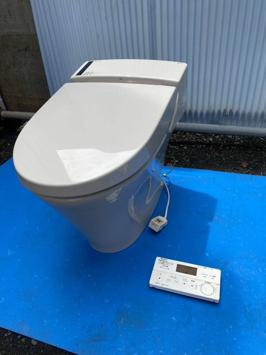 INAX タンクレストイレ サティス 床排水 最高峰希少!早い者勝ち INAX タンクレストイレ サティス 床排水 最高峰希少!早い者勝ち