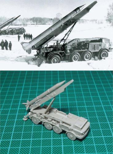 レジンキット 1/144 Russian Frog 7 Luna-M Rocket Launching & Reloading Vehicle_画像3