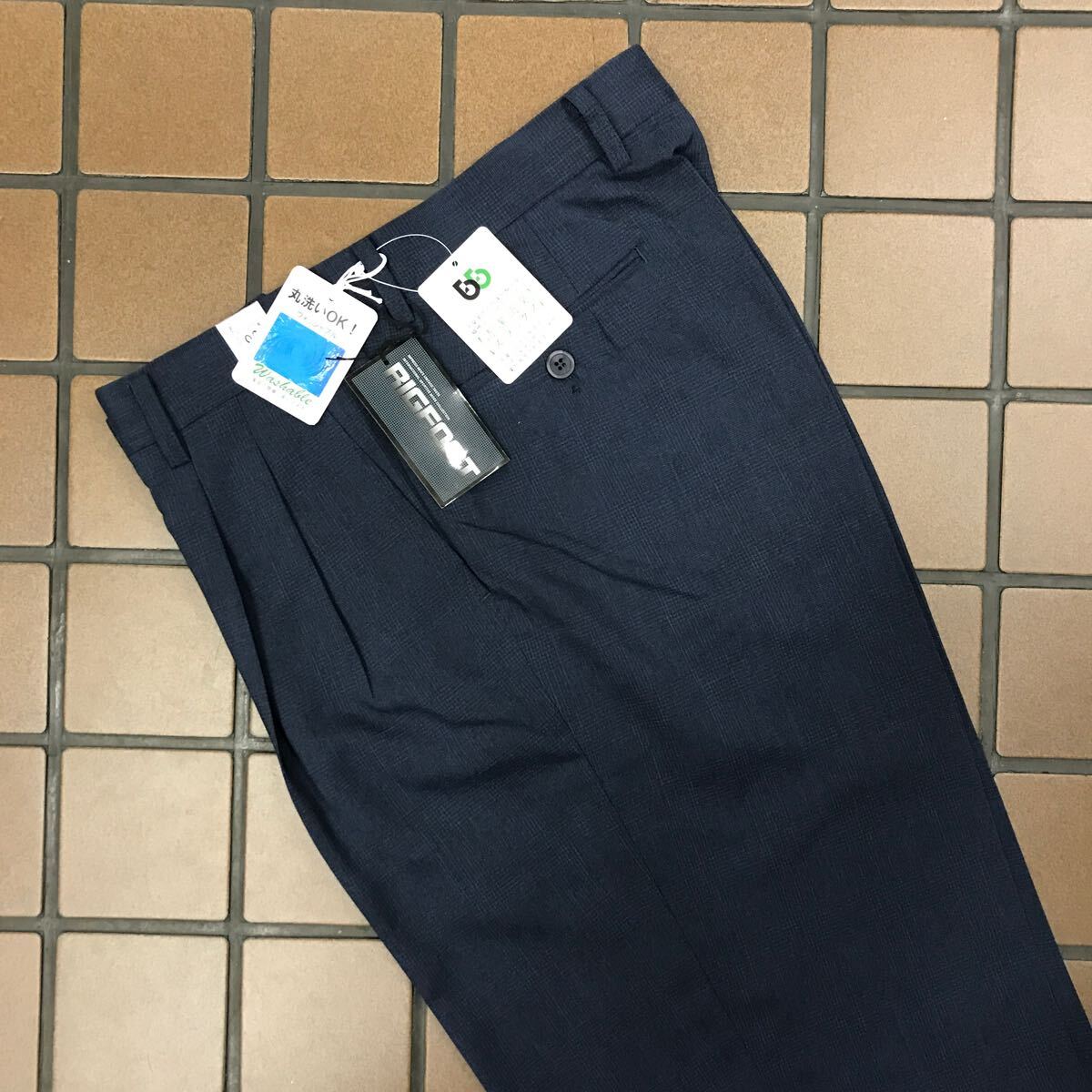 《限定★お買い得》新品★タグ付き高級RIGFOOT大人のスラックスサイズ82 サファイアブルー系グレンチェック柄ゴルフパンツ　ウォッシャブル_画像1