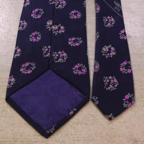 Valentino Cravatte Valentino Италия производства 80\'s Old Vintage шелк галстук темно-синий розовый цветочный принт F прекрасный товар 