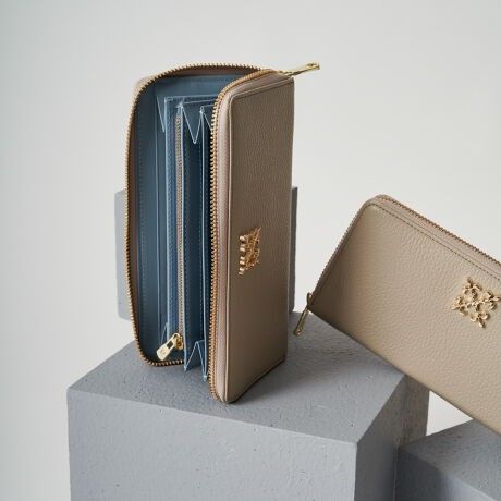 新品・未使用 ラシット モノグラムプレートラウンド ジップ 新品・未使用 ラシット モノグラムプレートラウンド ジップ