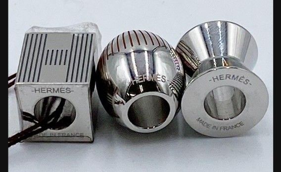 HERMES】未使用 トーテム ツイリーリング シルバーカラー HERMES】未使用 トーテム ツイリーリング シルバーカラー