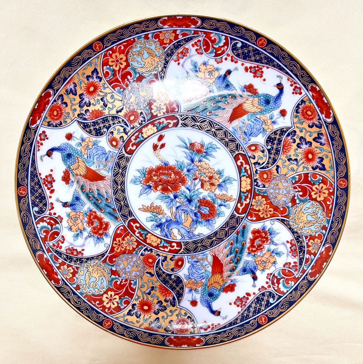 有田焼 若山窯 *古伊万里柄 金彩 色絵 金襴手 梅 牡丹 花鳥図 飾り 有田焼 若山窯 *古伊万里柄 金彩 色絵 金襴手 梅 牡丹 花鳥図 飾り