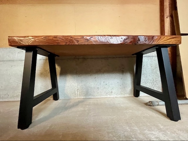 最高級の欅製ベンチ 銘木 花台 香炉台 茶道 孔雀杢 茶道具 玄関 最高級の欅製ベンチ 銘木 花台 香炉台 茶道 孔雀杢 茶道具 玄関
