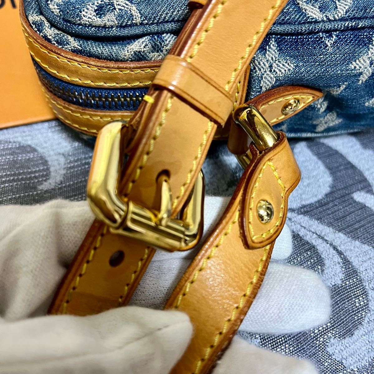 LOUIS VUITTON ルイ ヴィトン モノグラムデニム カメラバッグ LOUIS VUITTON ルイ ヴィトン モノグラムデニム カメラバッグ