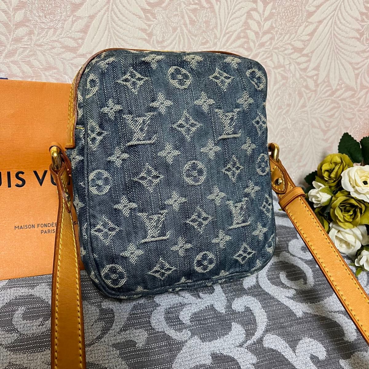 LOUIS VUITTON ルイ ヴィトン モノグラムデニム カメラバッグ LOUIS VUITTON ルイ ヴィトン モノグラムデニム カメラバッグ