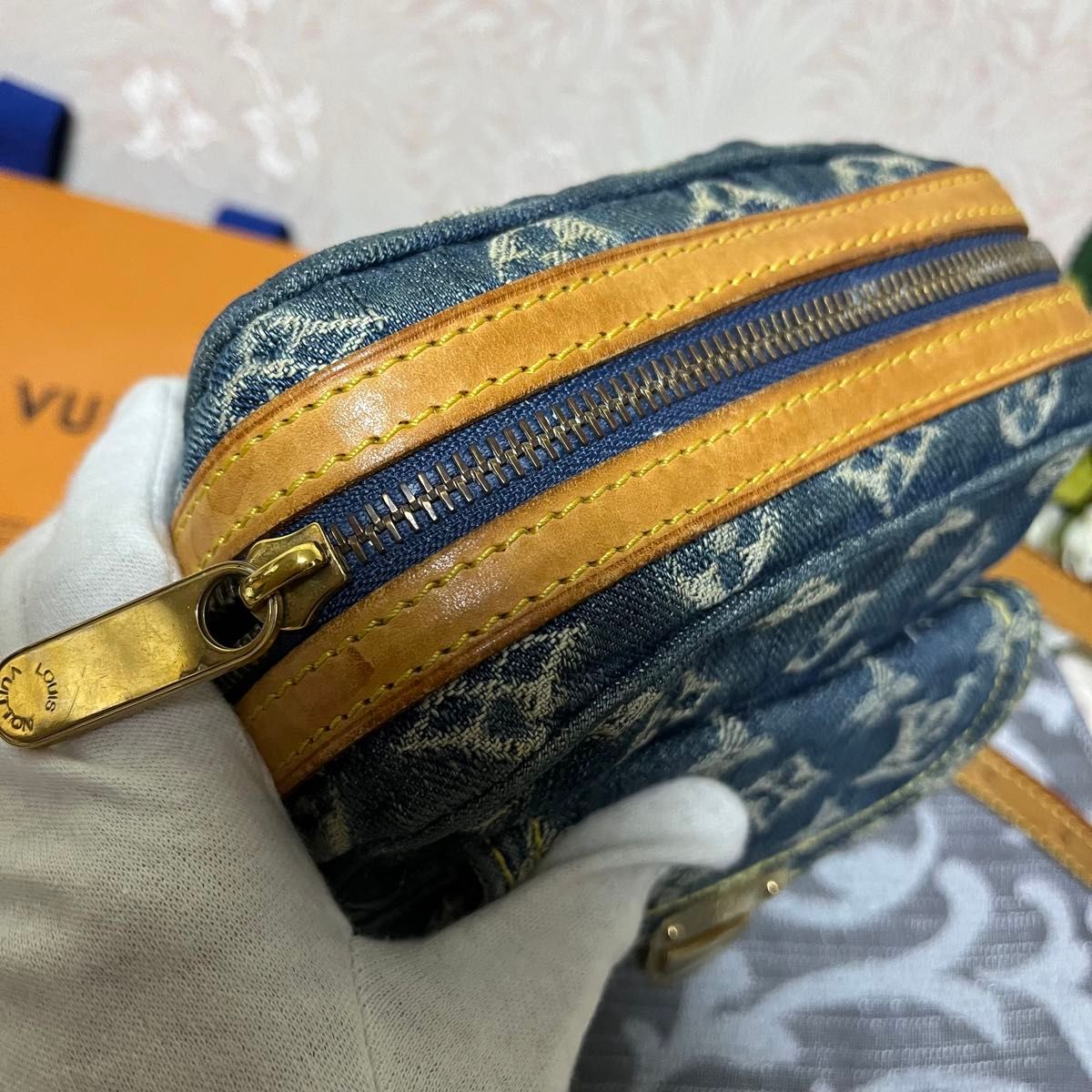 LOUIS VUITTON ルイ ヴィトン モノグラムデニム カメラバッグ LOUIS VUITTON ルイ ヴィトン モノグラムデニム カメラバッグ