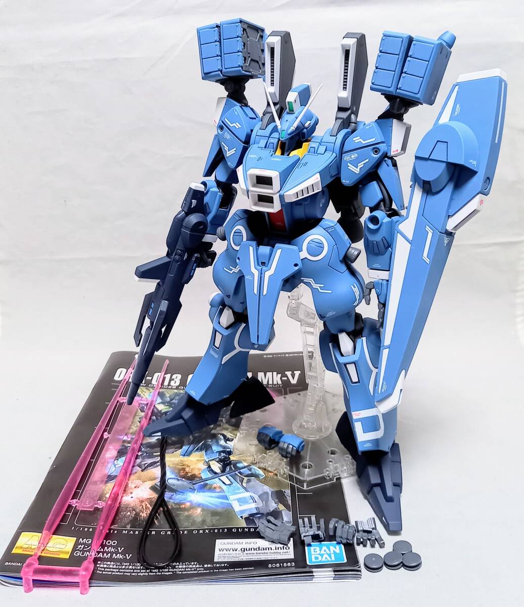 完成品 MG 1/100 ガンダムMk-V ガンプラ【組立て済み 完成品 MG 1/100 ガンダムMk-V ガンプラ【組立て済み