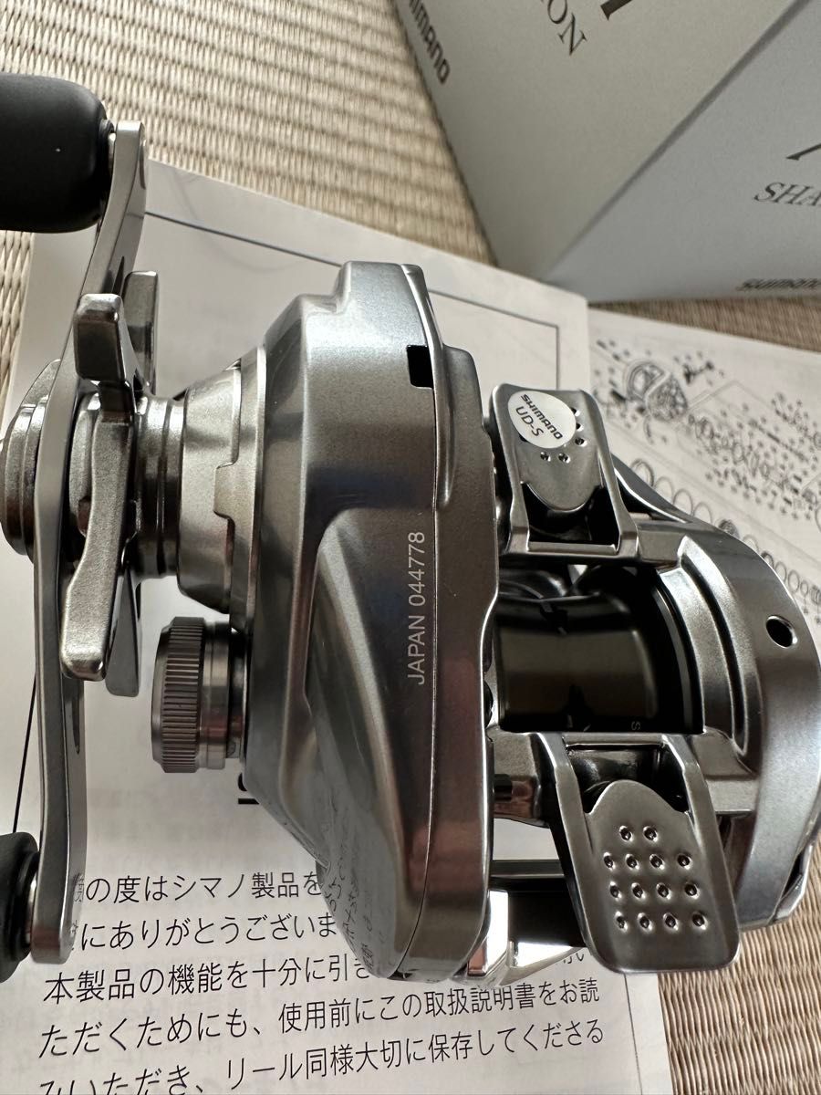 新品未使用 シマノ 22 メタニウム シャローエディション 右巻き 新品未使用 シマノ 22 メタニウム シャローエディション 右巻き