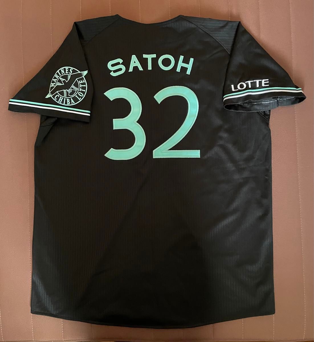 希少商品】千葉ロッテマリーンズ 背番号32番 佐藤都志也 選手 希少商品】千葉ロッテマリーンズ 背番号32番 佐藤都志也 選手