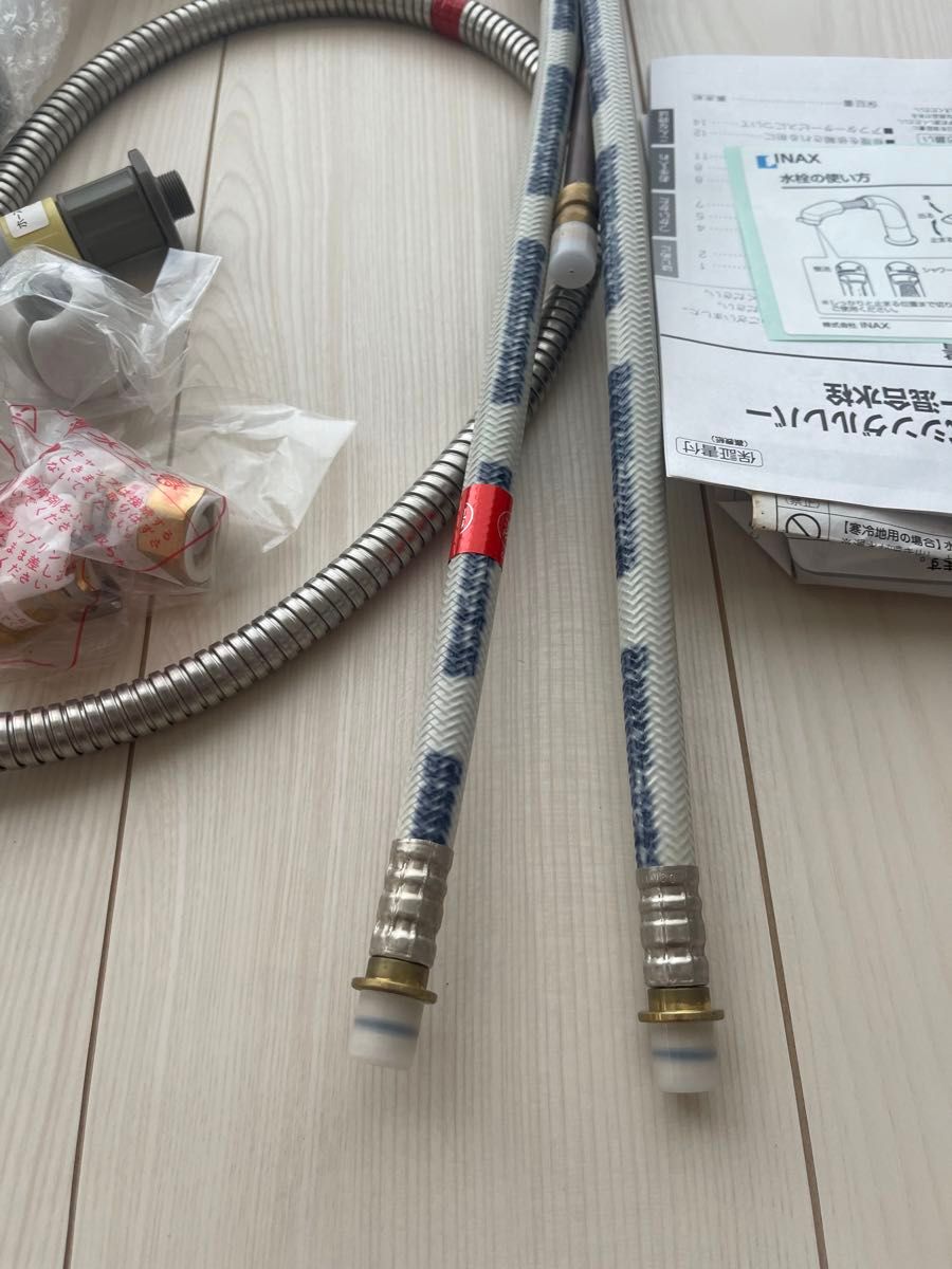 LIXIL INAX ホース収納式 シングルレバー 洗髪シャワー SF-500S LIXIL INAX ホース収納式 シングルレバー 洗髪シャワー SF-500S