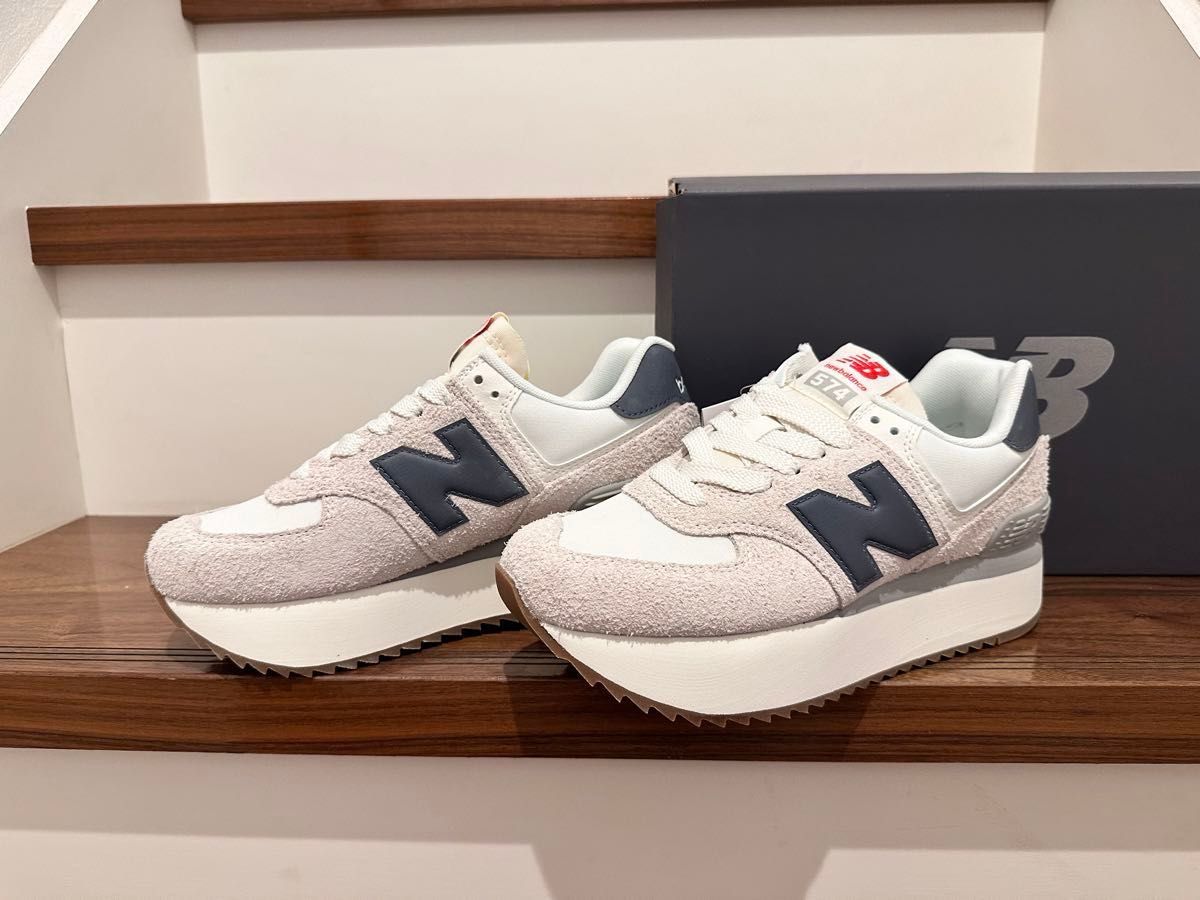 大人気完売品 定価13200円 ニューバランス newbalance WL574 ZQA 大人気完売品 定価13200円 ニューバランス newbalance WL574 ZQA