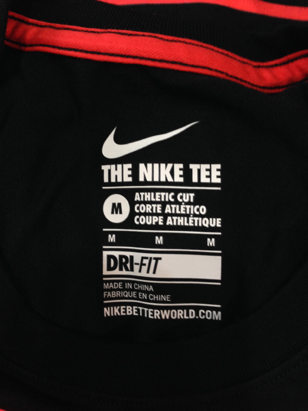 USAより直輸入 Nike レブロン・ジェームズ　着用モデル Tシャツ ナイキ 海外Mサイズ ナイキ 送料無料_画像4