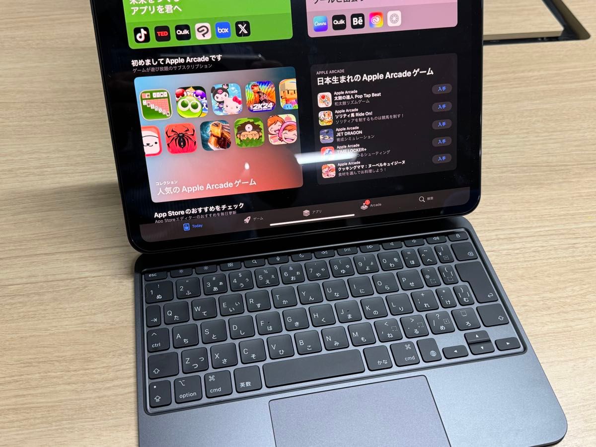 Apple iPad PRO 11インチ M4 第5世代 MAGIC KEYBOARD 中古品 Apple iPad PRO 11インチ M4 第5世代 MAGIC KEYBOARD 中古品