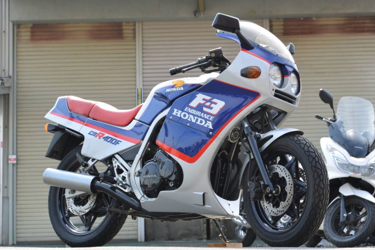 ヤフオク 新車 Cbr400f Nc17 0オーナー 奇跡の１台 正規品