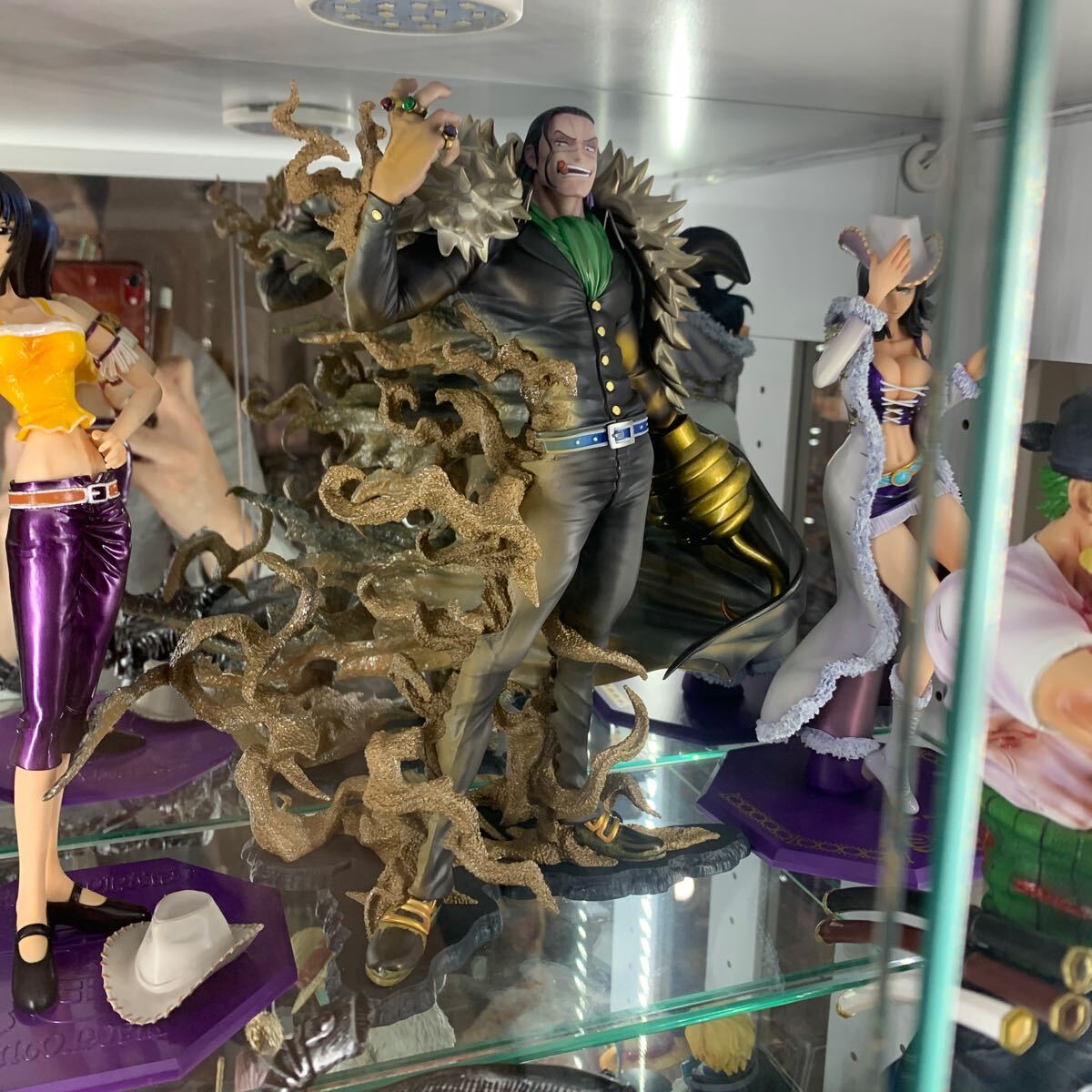 Yahoo!オークション - ワンピース クロコダイル フィギュア Yahoo!オークション - ワンピース クロコダイル フィギュア