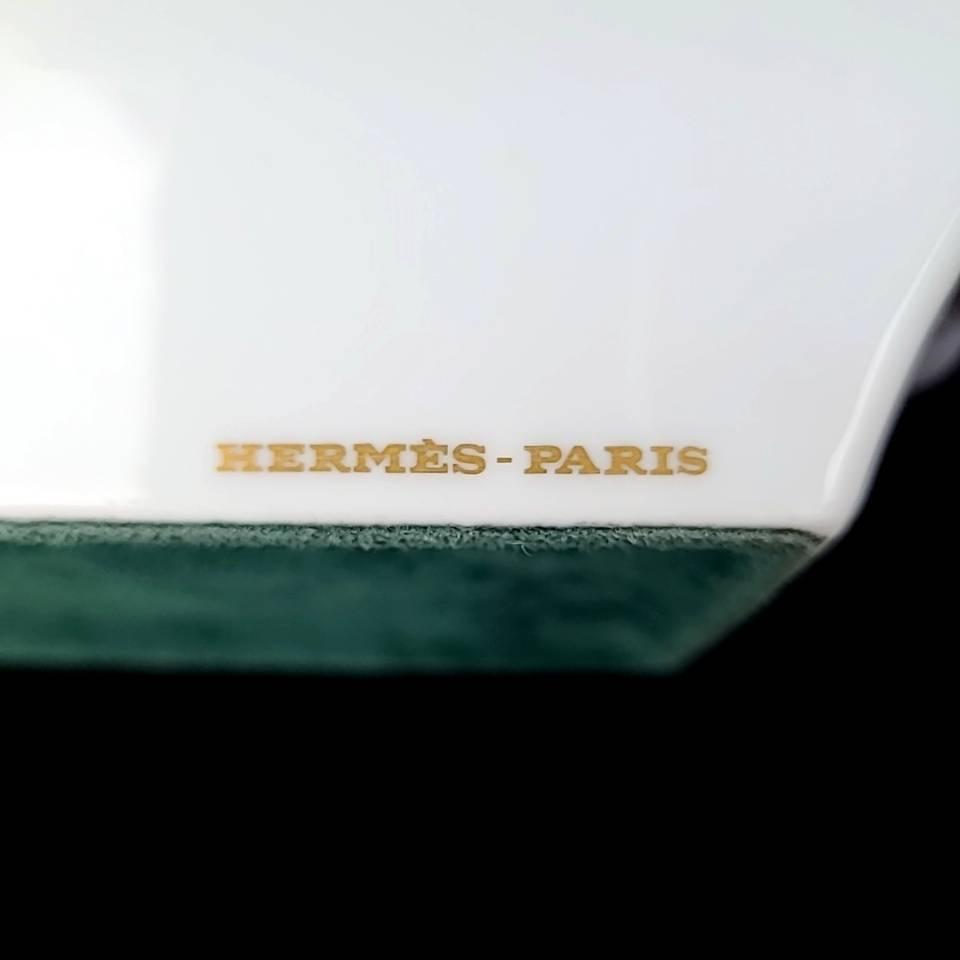 美品 エルメス HERMES トゥカン 南国 鳥 アッシュトレイ 灰皿 美品 エルメス HERMES トゥカン 南国 鳥 アッシュトレイ 灰皿