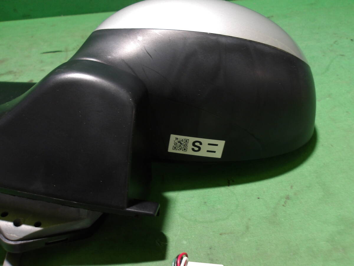 item_image_3
