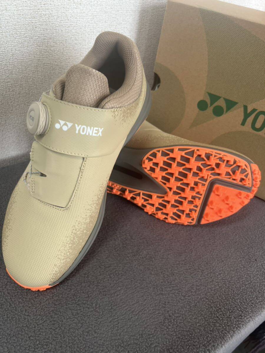 ★新品未使用品 YONEX ヨネックス ゴルフシューズ パワークッションエアラスメン 26.5cm ライトベージュ