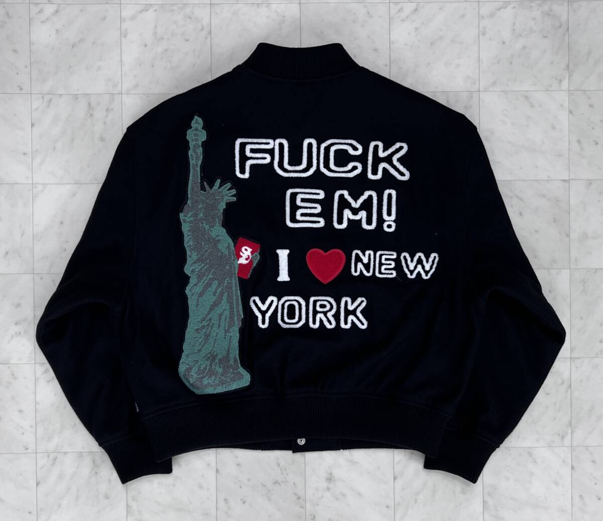 新品】Supreme シュプリーム【Tourist Varsity Jacket Black 新品】Supreme シュプリーム【Tourist Varsity Jacket Black
