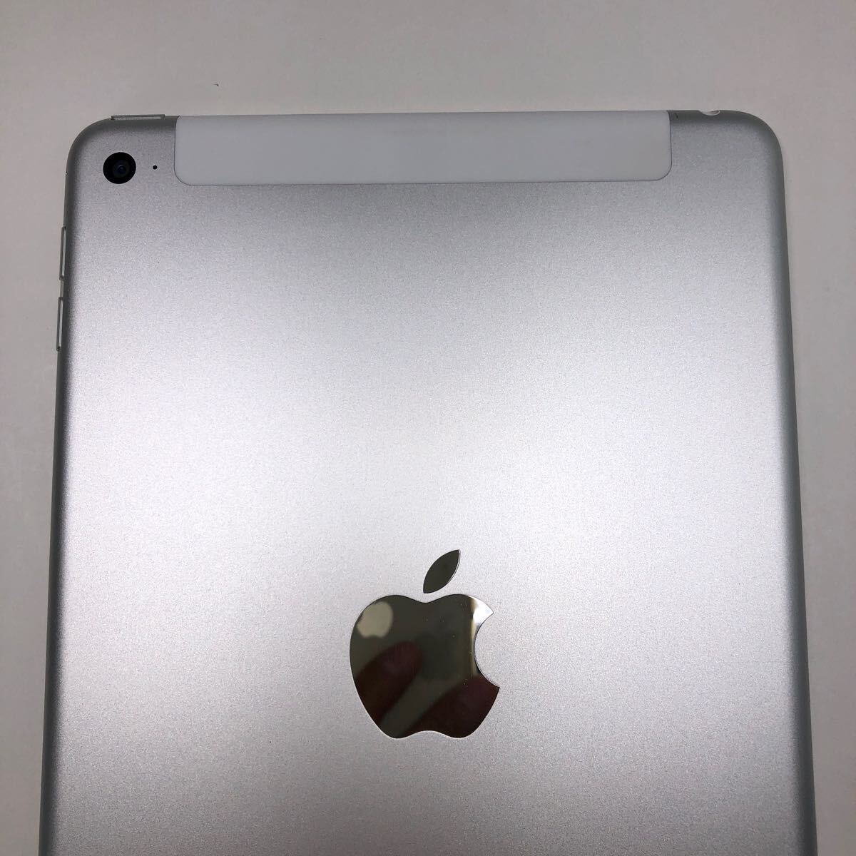 2284】 送料無料 Apple iPad mini第4世代 Wi-Fi+Cellular 32GB 2284】 送料無料 Apple iPad mini第4世代 Wi-Fi+Cellular 32GB
