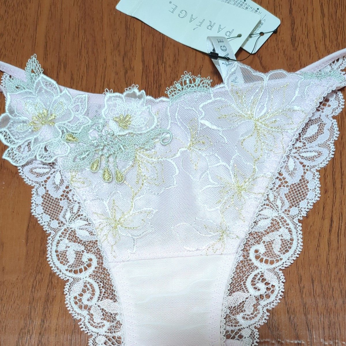 ワコール パルファージュ PARFAGE 95G 紐ショーツ Mサイズ ワコール パルファージュ PARFAGE 95G 紐ショーツ Mサイズ