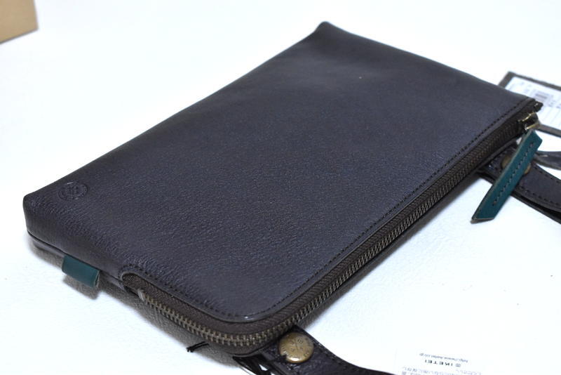 新品 AXE アックス 2WAY レザー ベルトポーチ&ショルダーバッグ 新品 AXE アックス 2WAY レザー ベルトポーチ&ショルダーバッグ